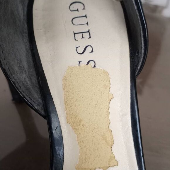 GUESS SILVER MULTI TEXTURE LAURN STRAP HEELS SZ.8 EUC. - Picture 7 of 8